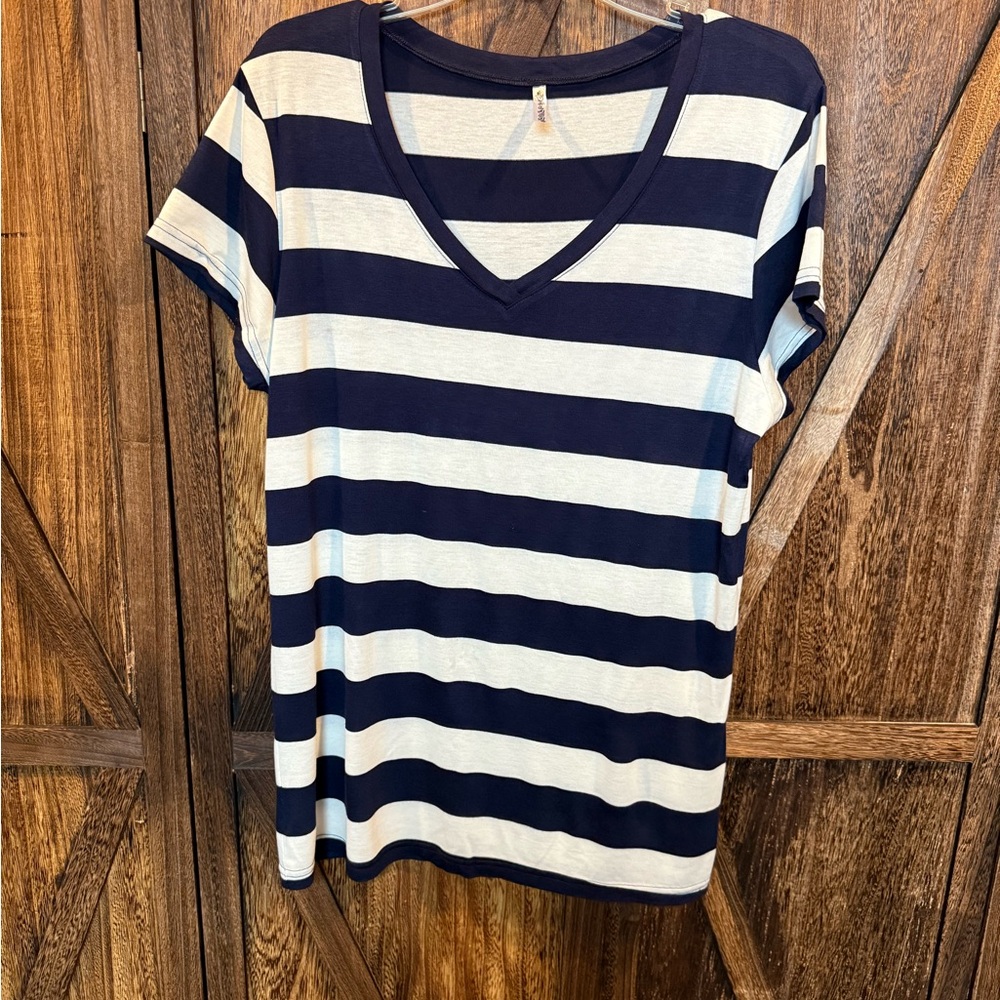 Splash Black and White Striped V-Neck Tee